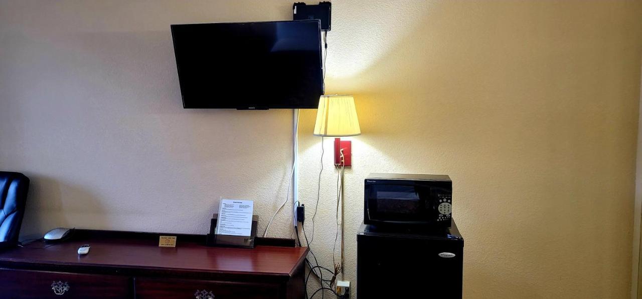 Regency Travel Inn Hayti Dış mekan fotoğraf