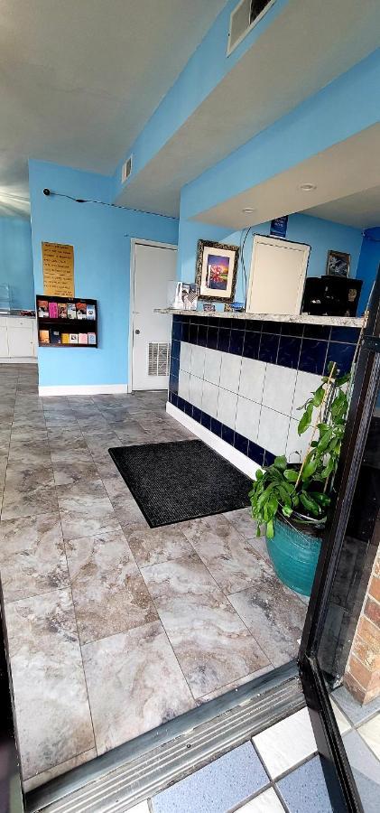 Regency Travel Inn Hayti Dış mekan fotoğraf