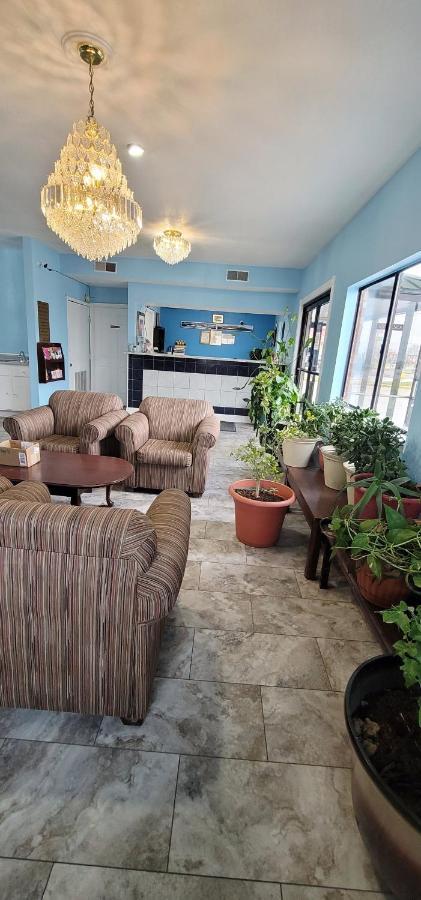 Regency Travel Inn Hayti Dış mekan fotoğraf