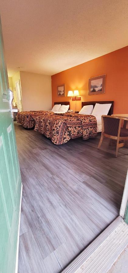 Regency Travel Inn Hayti Dış mekan fotoğraf