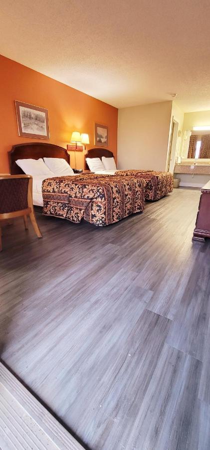 Regency Travel Inn Hayti Dış mekan fotoğraf